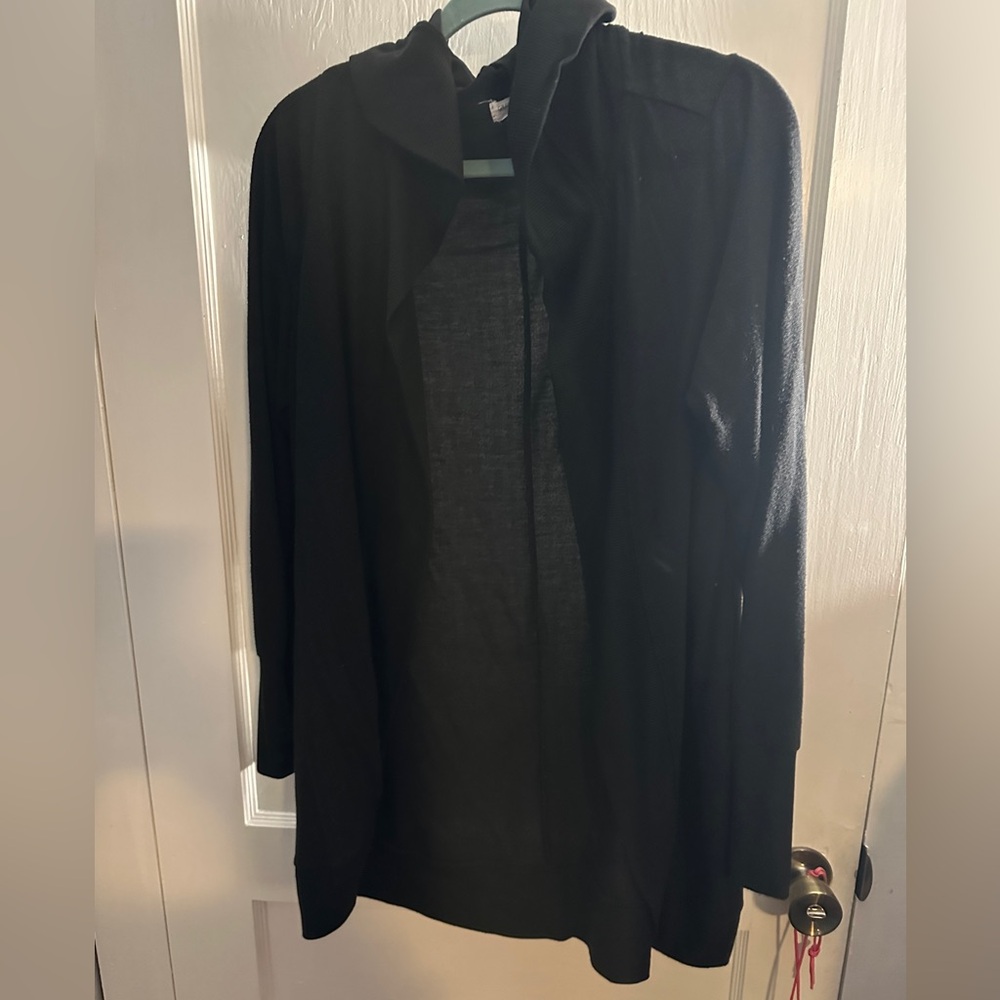 EUC light Weight Sweater
